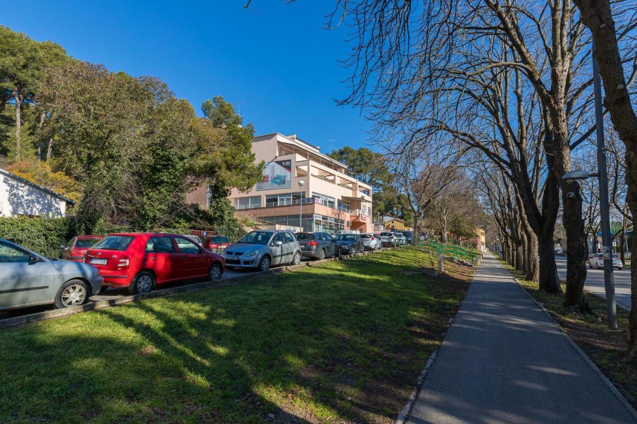 Apartments Vasic Пула Екстериор снимка